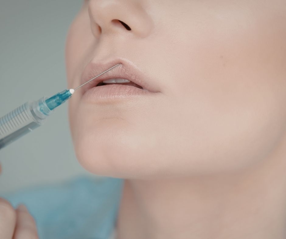 Şakak Dolgusu: Hacim Kaybı Tedavisi